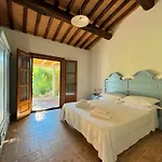 La Valle - By Podere Arundineto *
