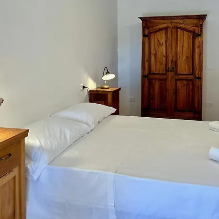 La Valle - By Podere Arundineto Farm stay *